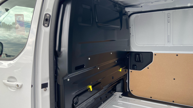 Vauxhall Vivaro L1 Diesel 1.5 Turbo D 120 Pro H1 Van - Image 19